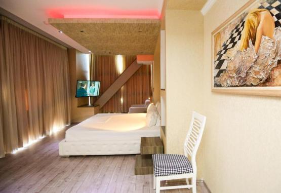 Partner  Vlore Regiunea Albania