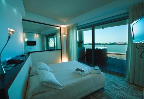 Premier & Suites Rimini Italia