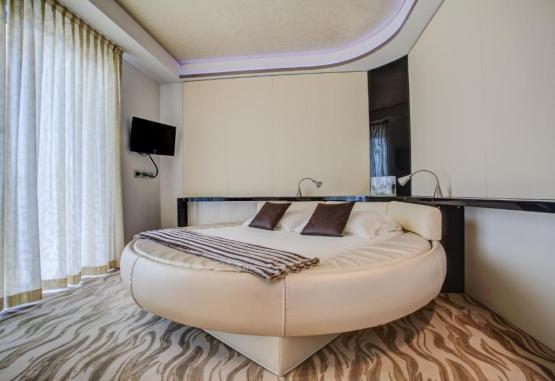 Premier & Suites Rimini Italia