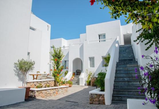 Makris Hotel (Kamari Santorini)  Insula Santorini Grecia