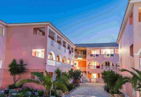 Savvas Hotel 2*  (Laganas)  Insula Zakynthos Grecia