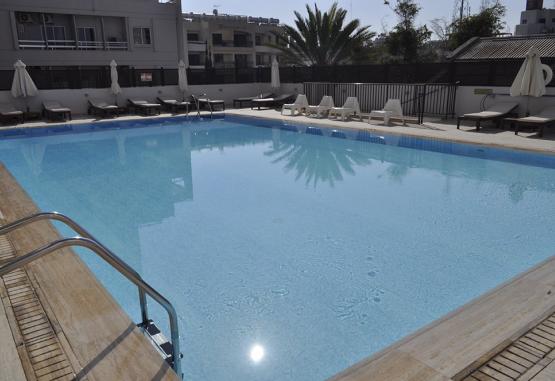 Sun Hall Hotel Larnaca Cipru