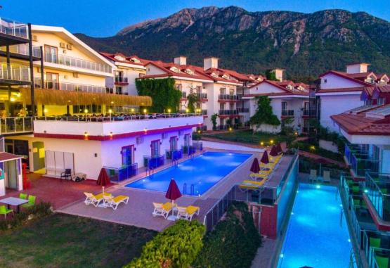 Sunshine Holiday Resort  Ovacik Turcia