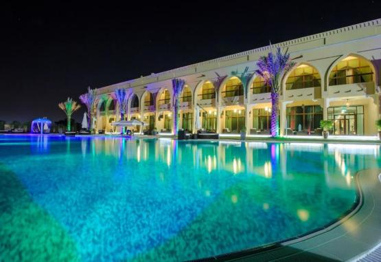 Western Hotel - Madinat Zayed  Regiunea Abu Dhabi Emiratele Arabe Unite