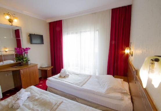 Hotel MANOR SKI ( fosta Cabana Skiorilor)  Predeal Romania