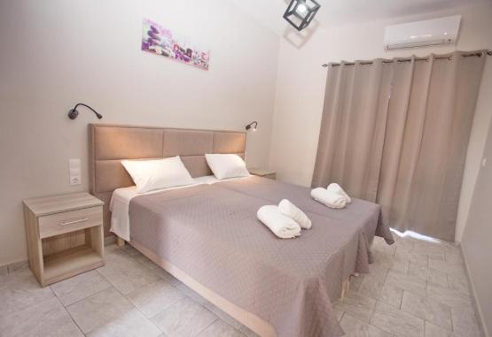 Dionissos Apartments  Insula Corfu Grecia