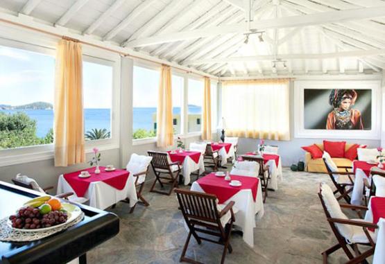Tomato Beach Hotel  Insula Skiathos Grecia