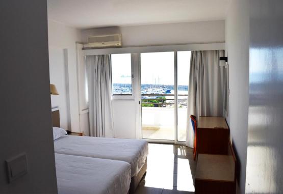 Sun Hall Beach Hotel Apartments Larnaca Cipru