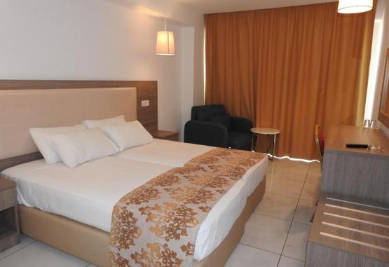 Corfu Hotel Ayia Napa Cipru