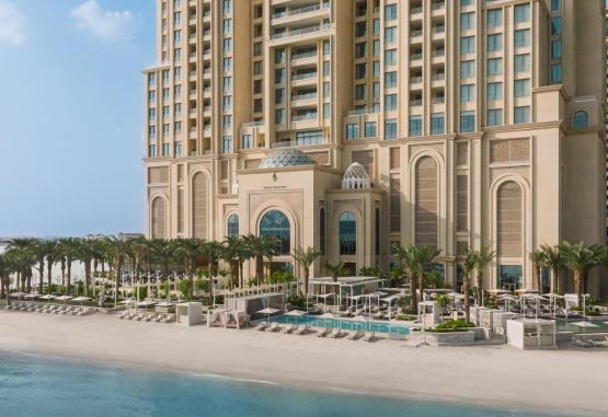 Four Seasons Resort and Residences at The Pearl 5* Doha Qatar