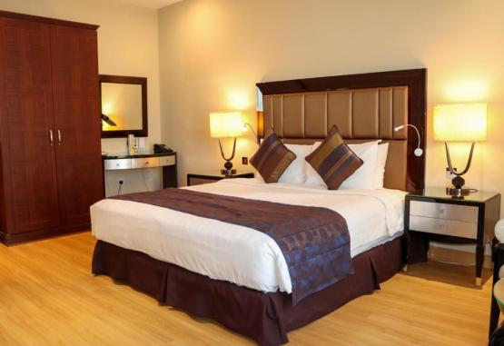 Strato Hotel by Warwick 4* Doha Qatar