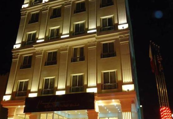 Strato Hotel by Warwick 4* Doha Qatar