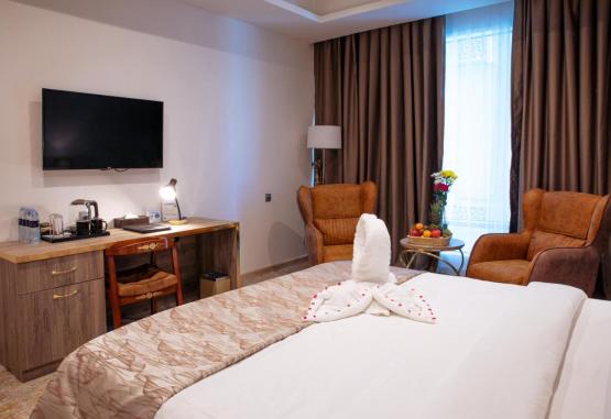 Al Mansour Plaza Hotel 4* Doha Qatar