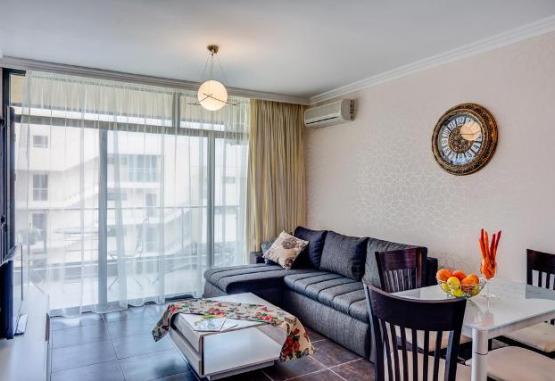 DOLCE DELUXE   ST. VLAS 