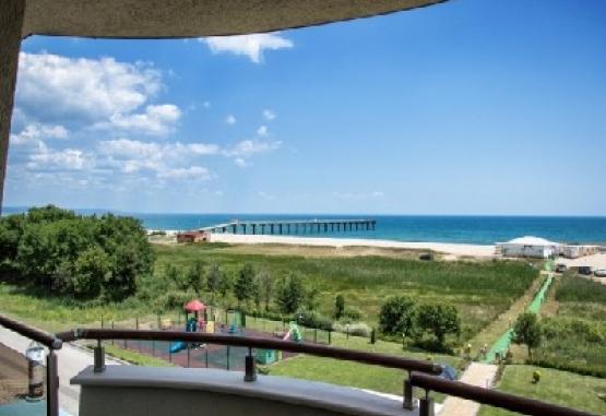 LONG BEACH RESORT SHKORPILOVCI 