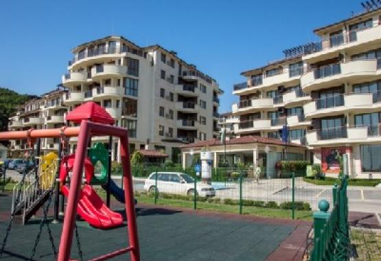 LONG BEACH RESORT SHKORPILOVCI 