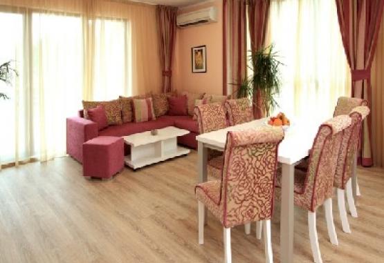 LONG BEACH RESORT SHKORPILOVCI 
