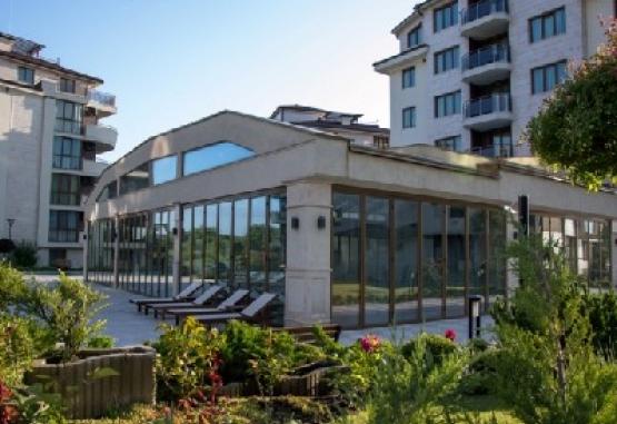 LONG BEACH RESORT SHKORPILOVCI 