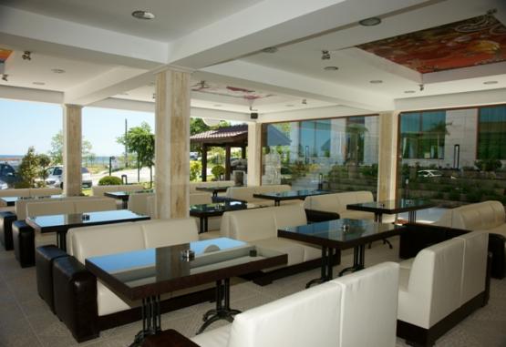 LONG BEACH RESORT SHKORPILOVCI 