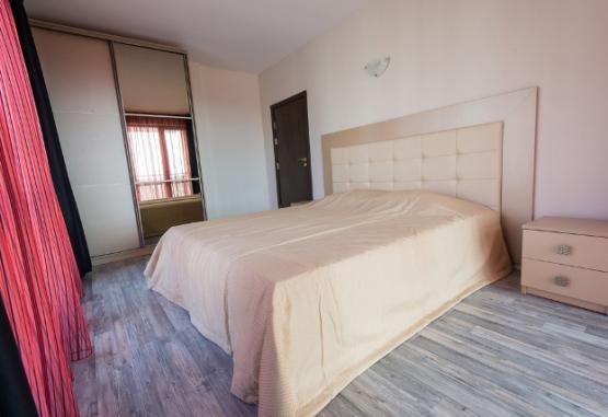 MACON RESIDENCE  ST. VLAS 