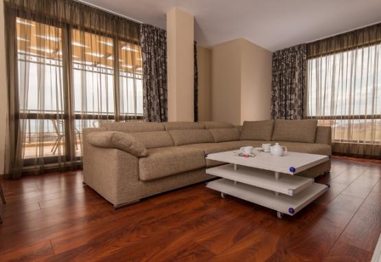 MACON RESIDENCE  ST. VLAS 