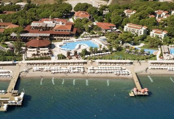 Crystal Flora Beach Resort Hv-1/5* Kemer Turcia