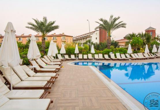 Pine House 4 *  Kemer Turcia