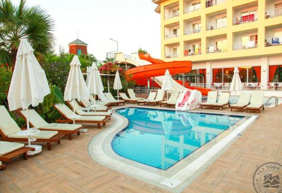 Pine House 4 *  Kemer Turcia