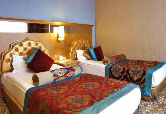 Royal Holiday Palace 5 * Lara - Kundu Turcia