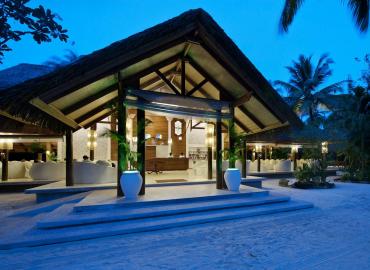 Kuramathi Maldives Resort 