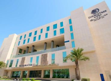 DoubleTree by Hilton Doha - Al Sadd 5*